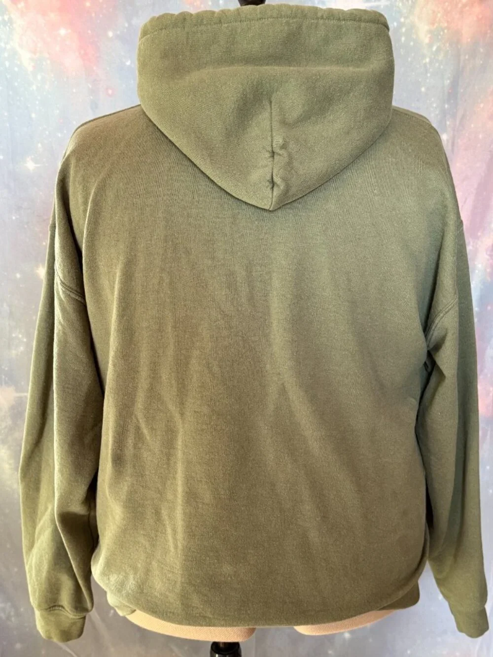 Gildan Heavy Blend Olive Green Hoodie We The People Are Pissed Off Graphic XL